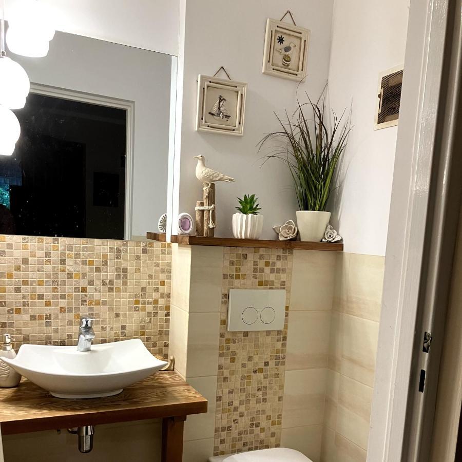 Villa Dziki Brzeg Jezioraka Zalewo  Esterno foto